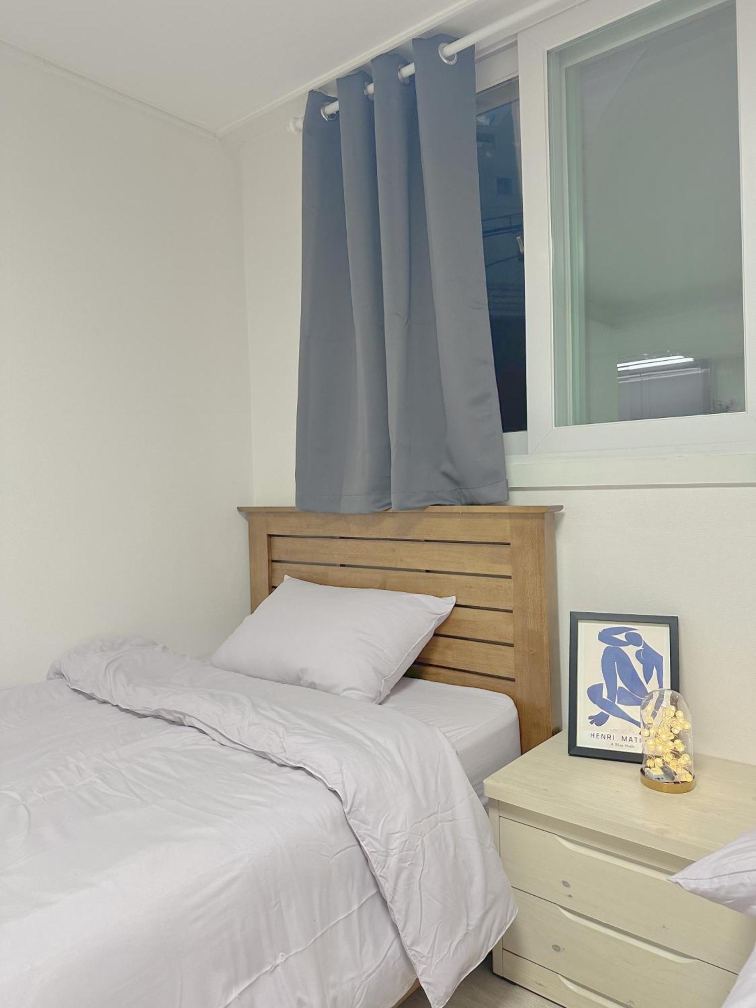 Apartment The First Hongdae