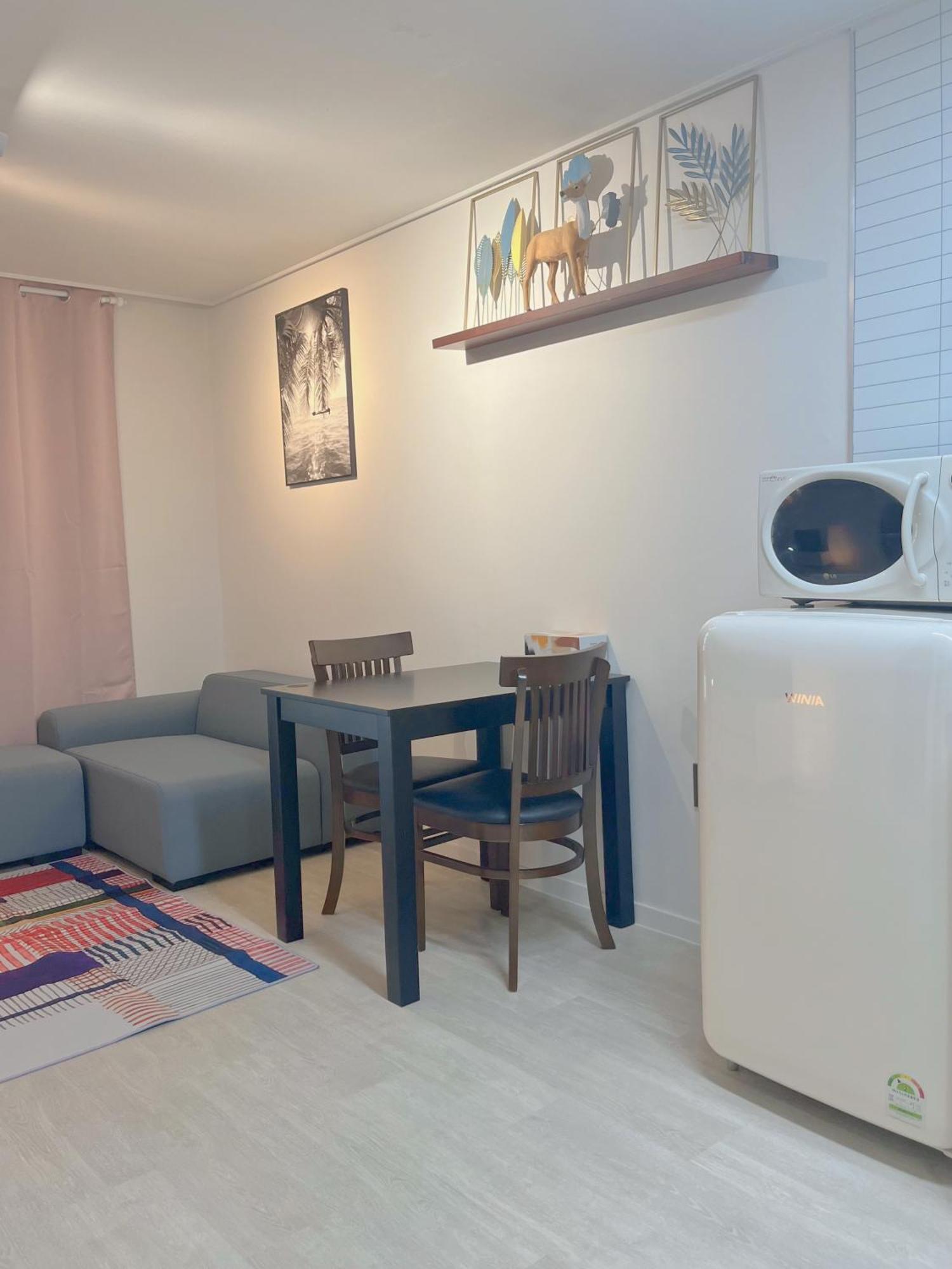 Apartment The First Hongdae