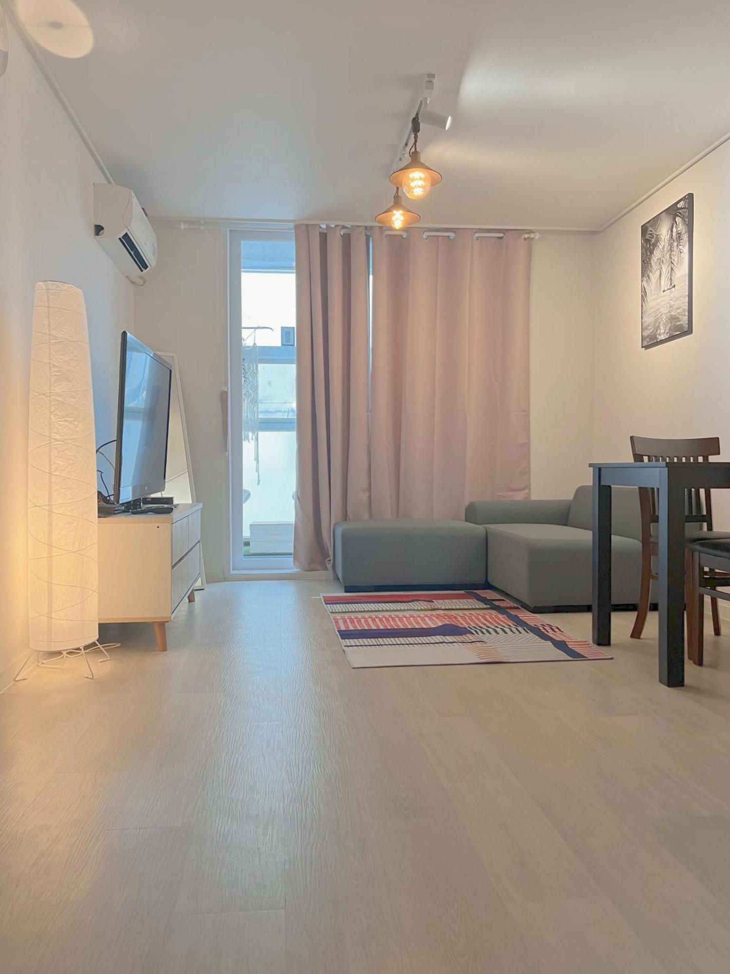 Apartment The First Hongdae Seoul