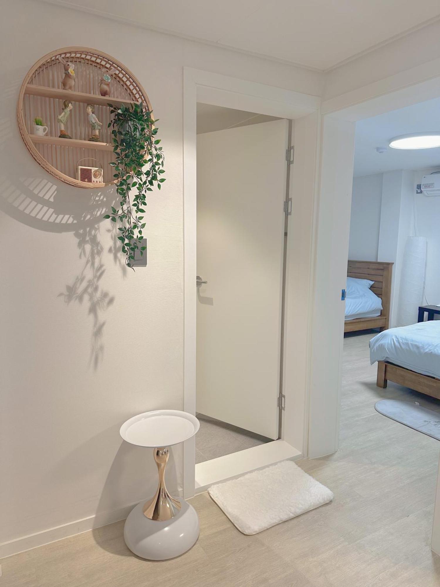 Apartment The First Hongdae