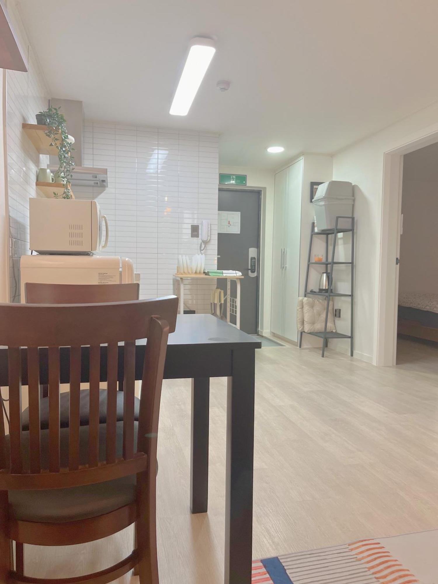 Apartment The First Hongdae